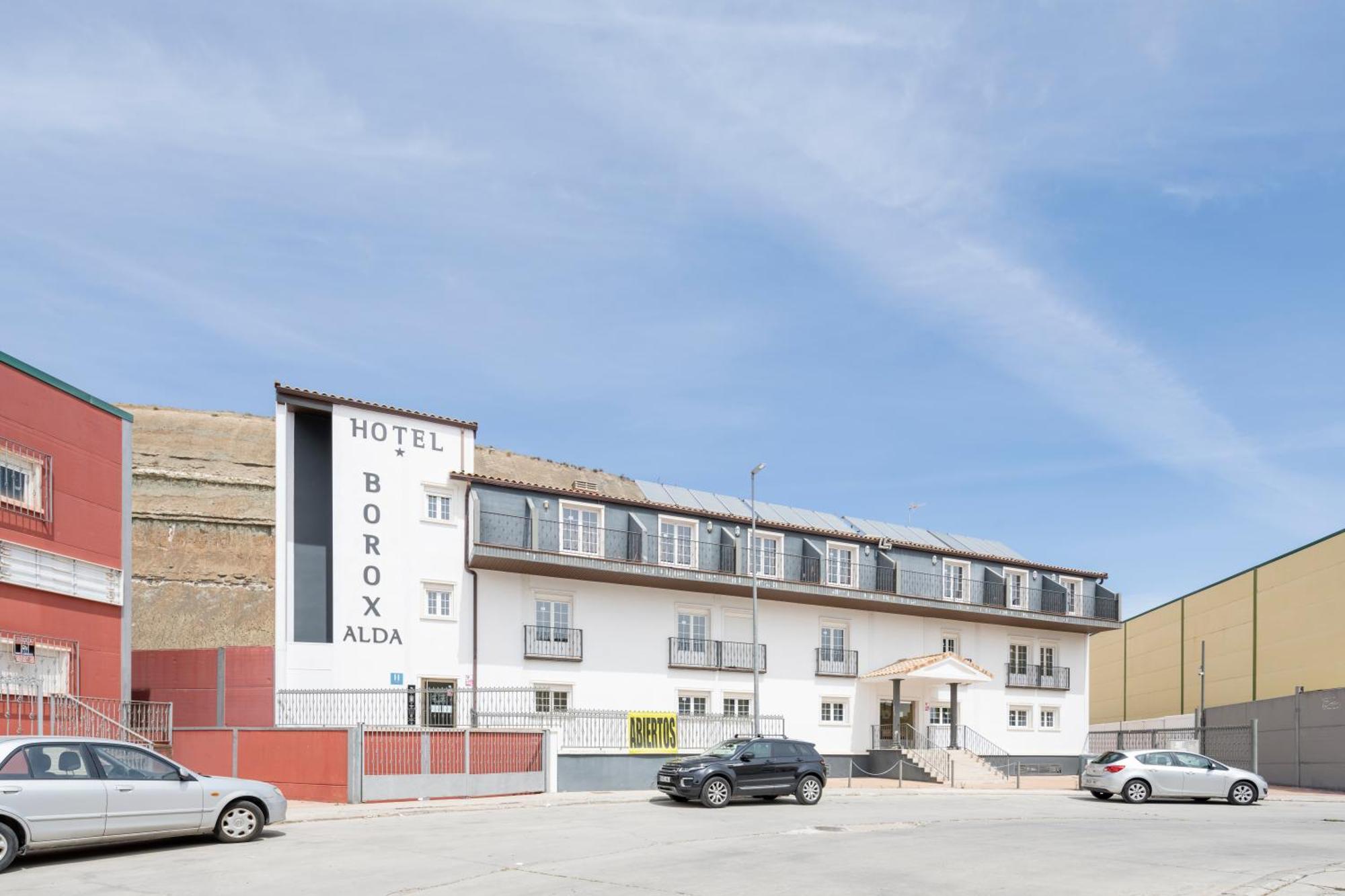 Hotel Alda Borox Екстериор снимка