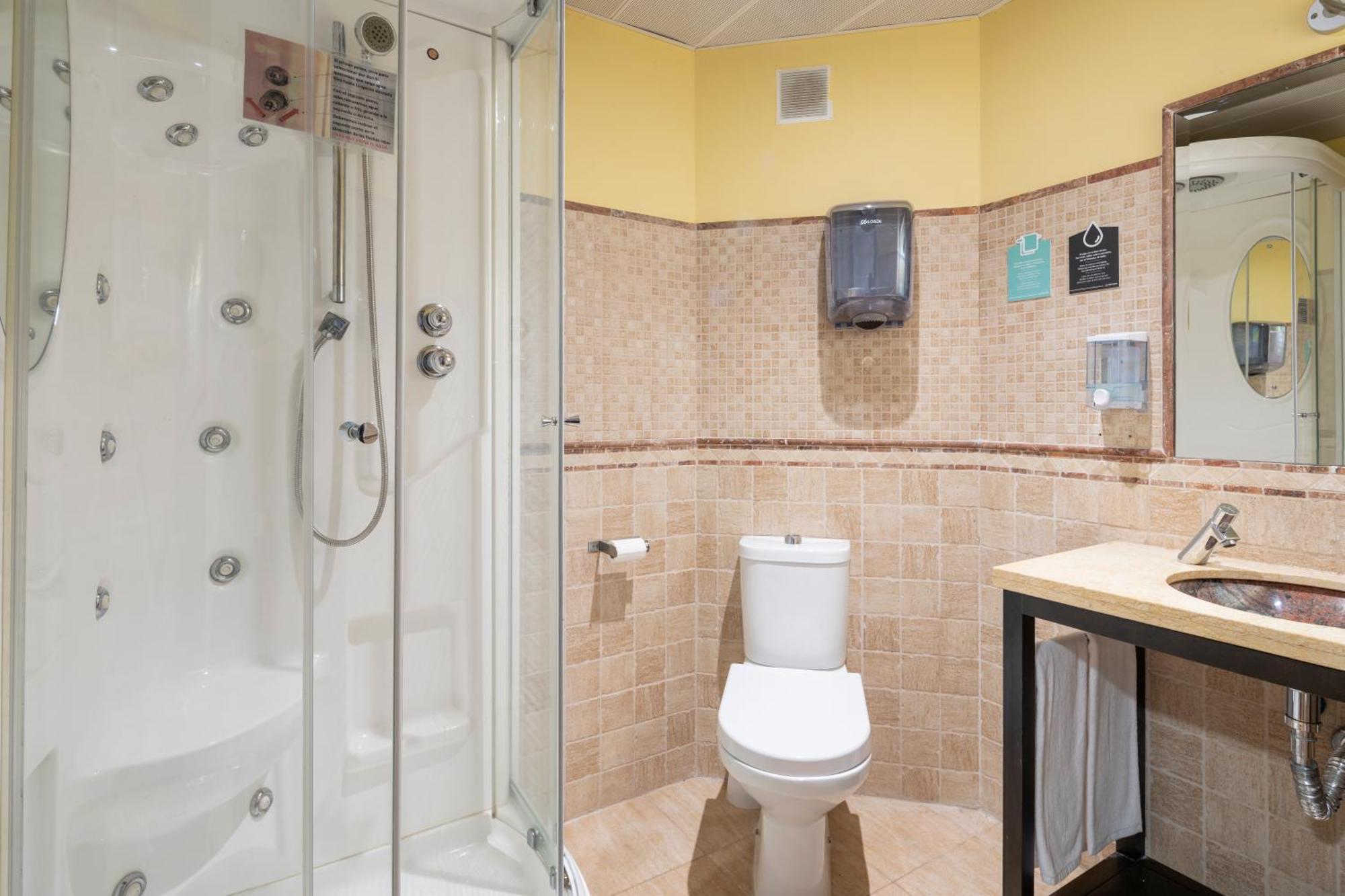 Hotel Alda Borox Екстериор снимка