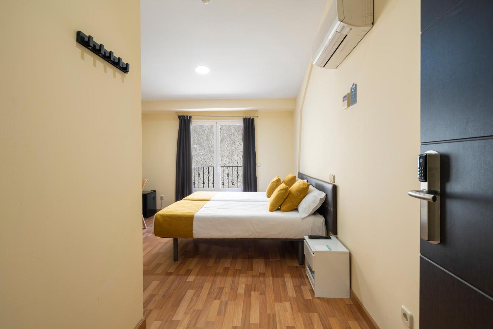 Hotel Alda Borox Екстериор снимка